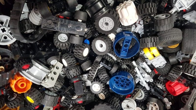 Mixed USED LEGO Wheels 400g pack
